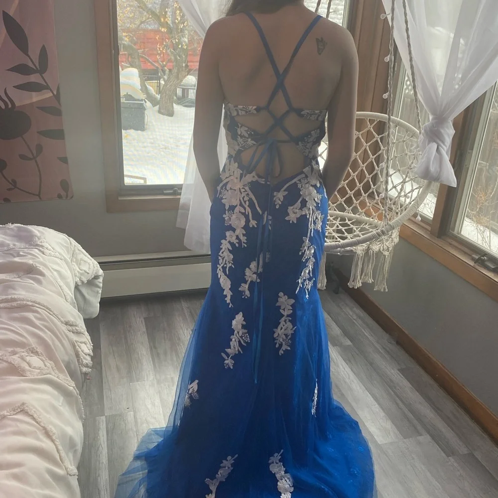 Prom dress - Picture 3 of 5